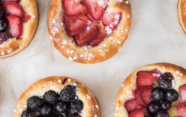 Cream-filled Brioche Buns