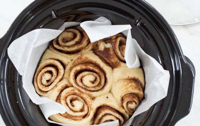 Crock Pot Cinnamon Rolls